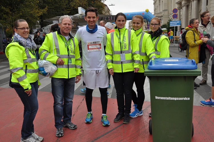 Servus Mitarbeiter beim Graz Marathon